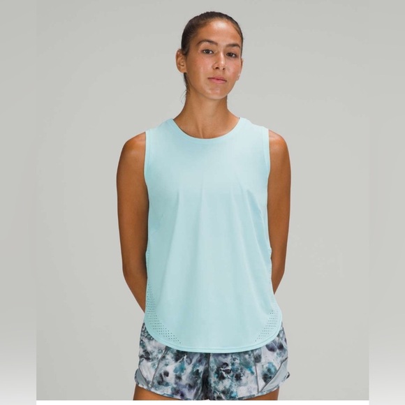 Lululemon High Neck Split Hem Run Tank Icing Blue - Picture 1 of 10